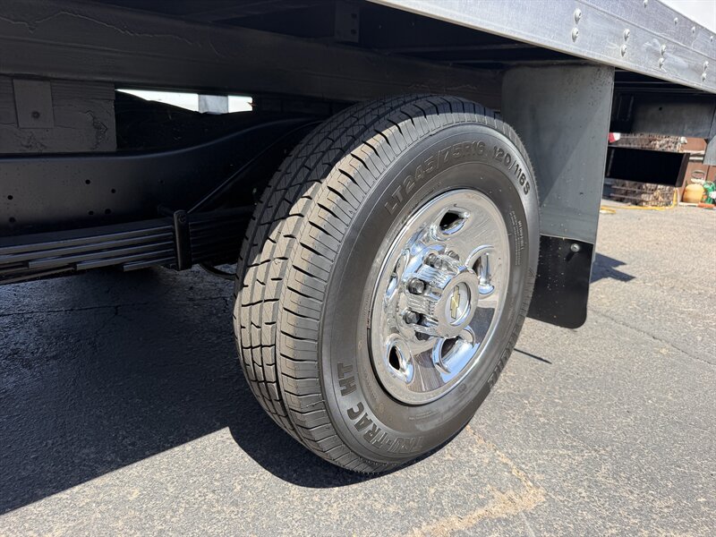 2025 Chevrolet Express 3500 Box Truck - Photo 12 - Phoenix, AZ 85034