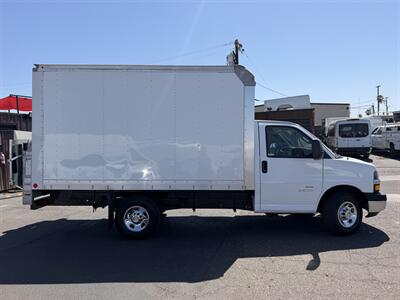 2025 Chevrolet Express 3500 Box Truck - Photo 2 - Phoenix, AZ 85034