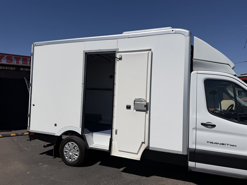 2022 Ford Transit 350 - Reefer Van - Photo 10 - Phoenix, AZ 85034