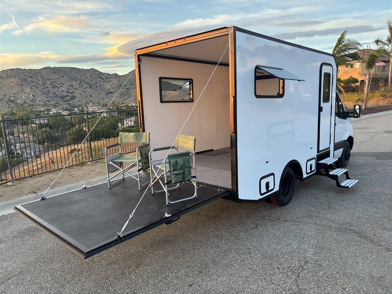 2023 Mercedes-Benz Sprinter 3500XD Toy Hauler - Photo 5 - Phoenix, AZ 85034