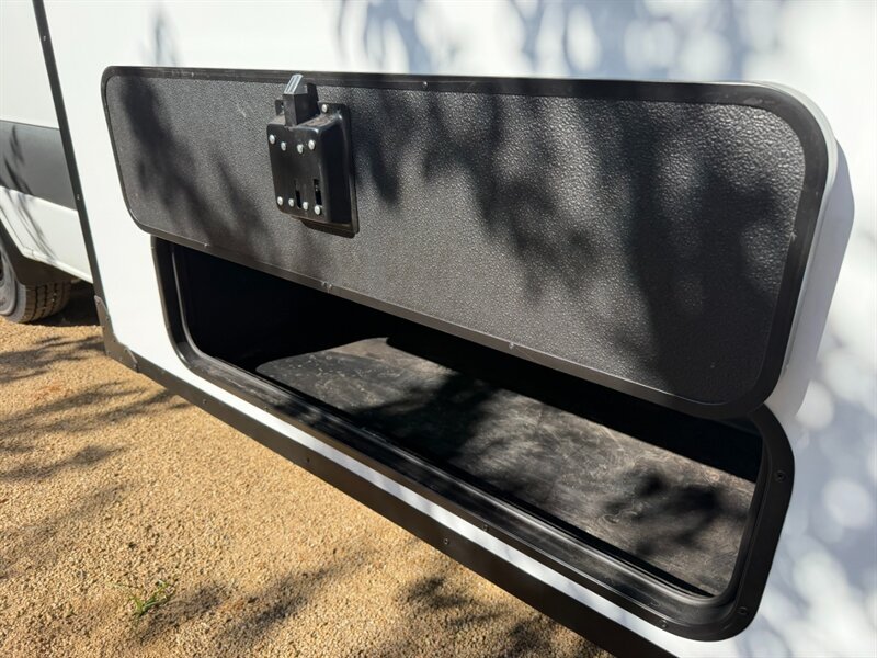 2023 Mercedes-Benz Sprinter 3500XD Toy Hauler - Photo 13 - Phoenix, AZ 85034