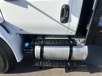 2021 International MV607 Stake Bed W/ Lift Gate   - Photo 16 - Phoenix, AZ 85034