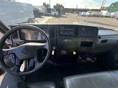 2021 International MV607 Stake Bed W/ Lift Gate   - Photo 20 - Phoenix, AZ 85034