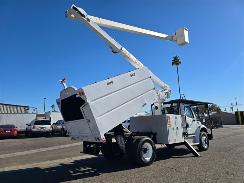 2024 Freightliner M2 106 Bucket Truck - Photo 3 - Phoenix, AZ 85034