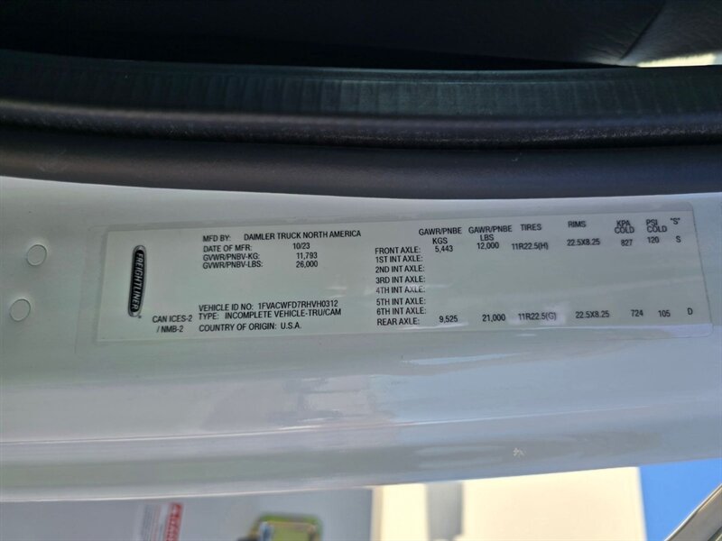 2024 Freightliner M2 106 Bucket Truck - Photo 45 - Phoenix, AZ 85034