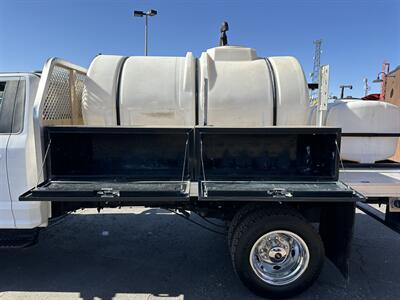 2024 Ford F-550 Super Duty Upfitted With Poly Tank / Spray System   - Photo 8 - Phoenix, AZ 85034