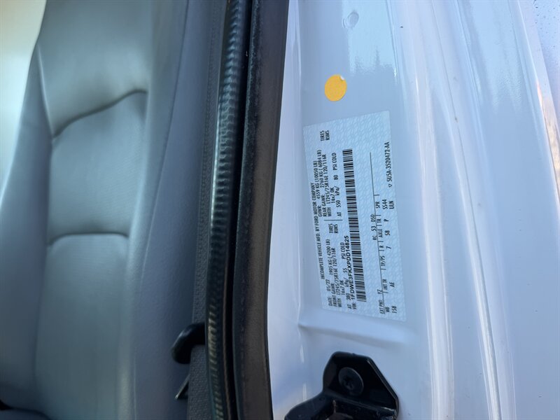 2023 Ford E-350 SD - 12 ft Refrigerated Truck - Photo 21 - Phoenix, AZ 85034