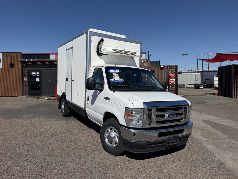 2023 Ford E-350 SD - 12 ft Refrigerated Truck   - Photo 1 - Phoenix, AZ 85034