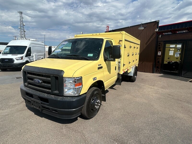 2022 Ford E-450 REEFER/REFRIGERATED BOX TRUCK - Photo 1 - Phoenix, AZ 85034
