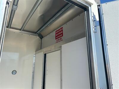 2022 Ford Transit 350 HD 156 in. CUTAWAY BOX TRUCK/CUBE VAN   - Photo 15 - Phoenix, AZ 85034