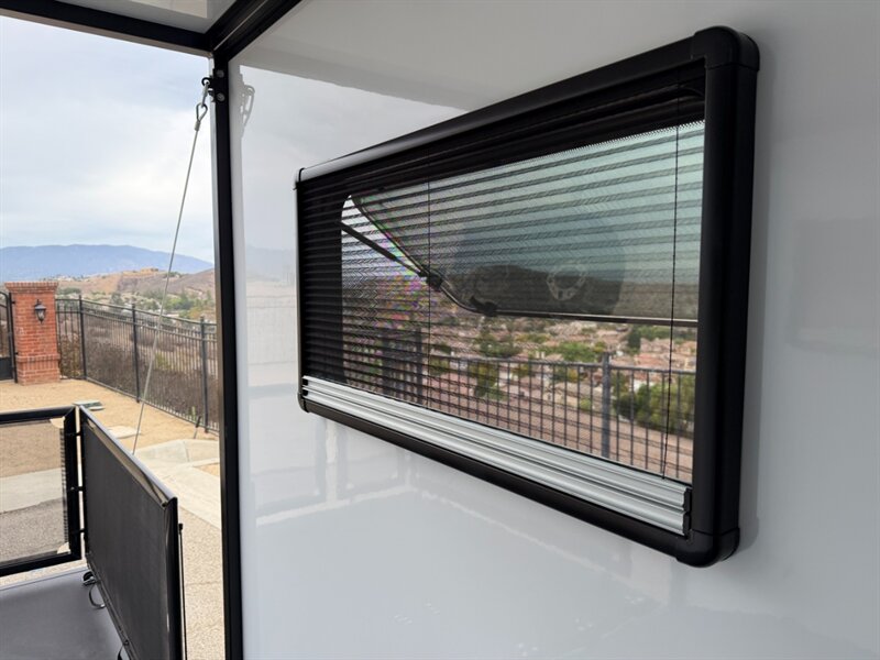 2024 Mercedes-Benz Sprinter 3500XD AWD Toy Hauler - Photo 25 - Phoenix, AZ 85034
