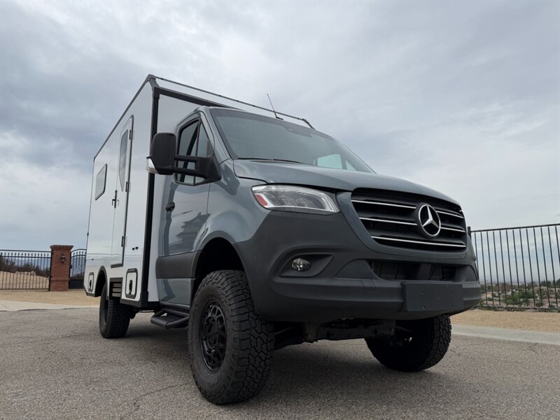 2024 Mercedes-Benz Sprinter 3500XD AWD Toy Hauler - Photo 12 - Phoenix, AZ 85034