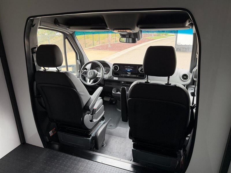 2024 Mercedes-Benz Sprinter 3500XD AWD Toy Hauler - Photo 16 - Phoenix, AZ 85034
