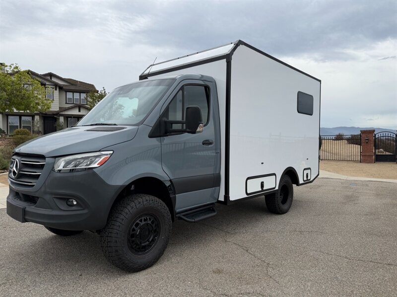2024 Mercedes-Benz Sprinter 3500XD AWD Toy Hauler - Photo 11 - Phoenix, AZ 85034