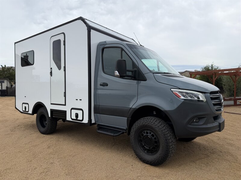 2024 Mercedes-Benz Sprinter 3500XD AWD Toy Hauler - Photo 28 - Phoenix, AZ 85034