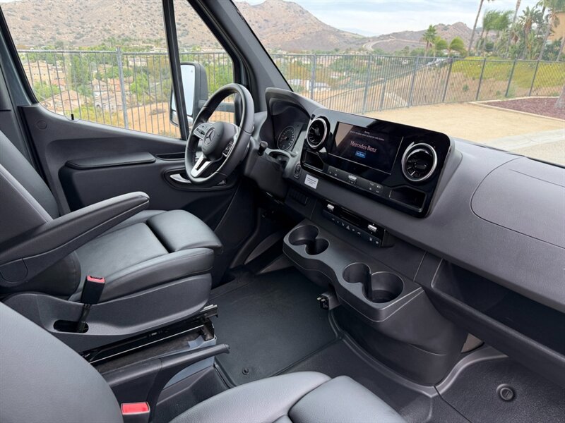 2024 Mercedes-Benz Sprinter 3500XD AWD Toy Hauler - Photo 15 - Phoenix, AZ 85034
