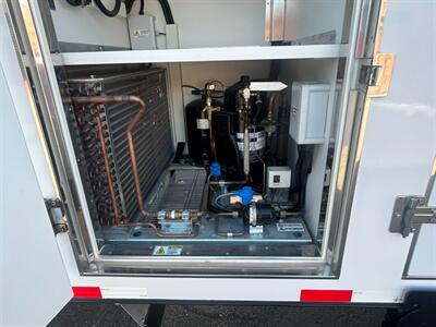 2022 Ford E-450 REFRIGERATED BOX TRUCK/CUBE VAN/CUTAWAY CHASSIS   - Photo 21 - Phoenix, AZ 85034