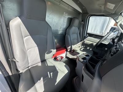 2024 Ford E-350 SD 158 in. CUTAWAY BOX TRUCK/CUBE VAN   - Photo 17 - Phoenix, AZ 85034
