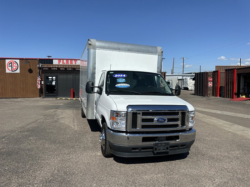 2024 Ford E-350 SD 158 in. CUTAWAY BOX TRUCK/CUBE VAN  