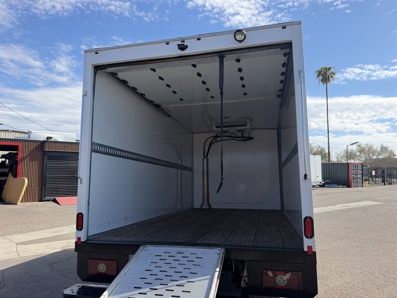2022 Chevrolet Express 3500 - 16 Foot Box Truck - Photo 9 - Phoenix, AZ 85034