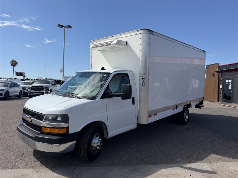 2022 Chevrolet Express 3500 - 16 Foot Box Truck - Photo 6 - Phoenix, AZ 85034