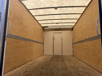 2022 GMC Savana 3500 Box Truck - Photo 10 - Phoenix, AZ 85034