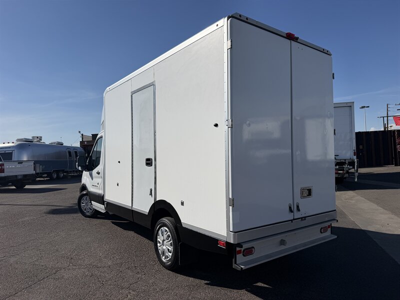 2022 Ford Transit 350 Refrigerated Truck - Photo 5 - Phoenix, AZ 85034