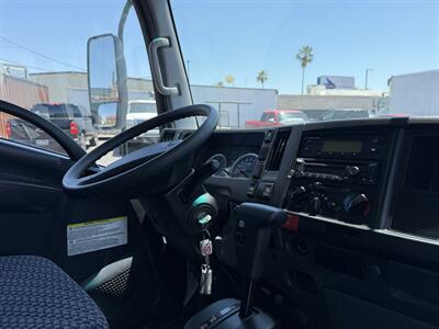 2024 Isuzu NRR Reefer Truck   - Photo 18 - Phoenix, AZ 85034