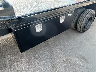 2022 Ford E-450 FLATBED TRUCK w/ NEW CM BED & TOOL BOXES   - Photo 14 - Phoenix, AZ 85034