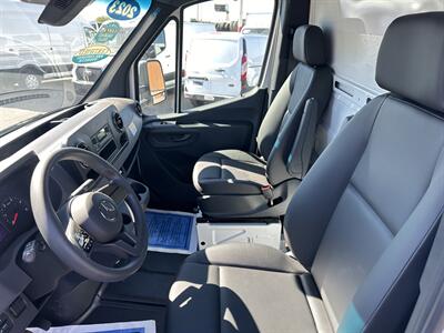 2023 Mercedes-Benz Sprinter 3500XD  w/ Stakebed - Photo 17 - Phoenix, AZ 85034