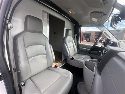 2023 Ford E-350 SD   - Photo 17 - Phoenix, AZ 85034