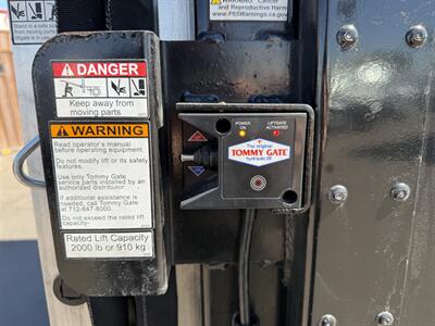 2024 Chevrolet Express 4500   - Photo 9 - Phoenix, AZ 85034