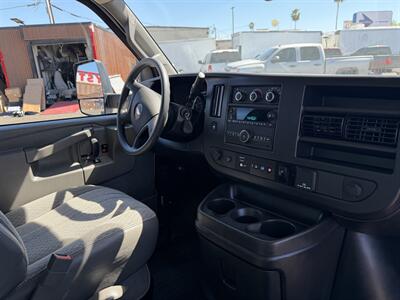 2024 Chevrolet Express 4500   - Photo 18 - Phoenix, AZ 85034