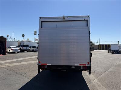 2024 Chevrolet Express 4500   - Photo 4 - Phoenix, AZ 85034