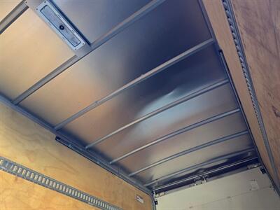 2024 Isuzu NPR HD W/ Liftgate and Side Door   - Photo 21 - Phoenix, AZ 85034