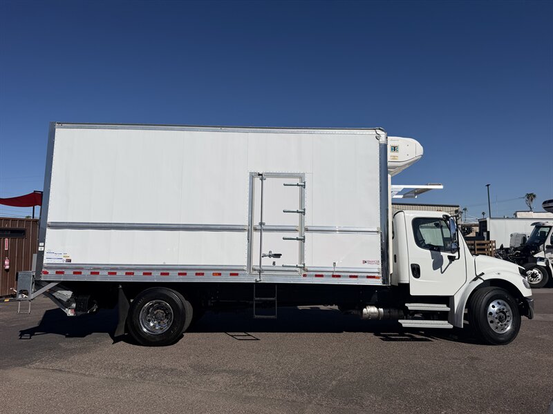 2024 Freightliner M2 106 - 21 FT Refrigerated Truck - Photo 2 - Phoenix, AZ 85034
