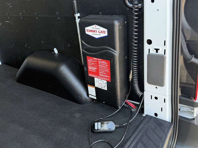 2025 Ford Transit 250 High Roof Cargo Van - Photo 9 - Phoenix, AZ 85034