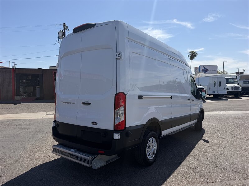 2025 Ford Transit 250 High Roof Cargo Van - Photo 3 - Phoenix, AZ 85034