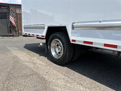 2024 Ford E-350 SD   - Photo 14 - Phoenix, AZ 85034