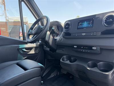 2023 Mercedes-Benz Sprinter 3500XD Service Body   - Photo 13 - Phoenix, AZ 85034