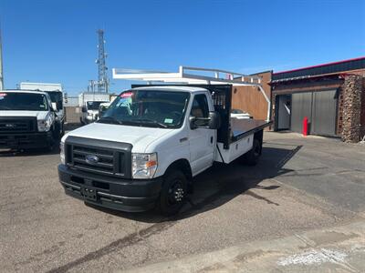 2022 Ford E-450 FLATBED TRUCK w/ FORKLIFTABLE LADDER/MATERIAL RACK   - Photo 1 - Phoenix, AZ 85034