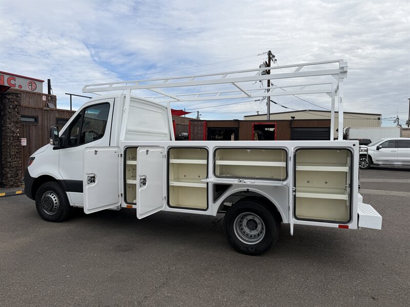 2023 Mercedes-Benz Sprinter 3500XD - Utility Bed - Photo 9 - Phoenix, AZ 85034