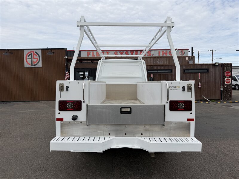 2023 Mercedes-Benz Sprinter 3500XD - Utility Bed - Photo 4 - Phoenix, AZ 85034