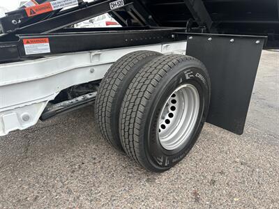 2023 Mercedes-Benz Sprinter 3500XD Dump Bed   - Photo 13 - Phoenix, AZ 85034