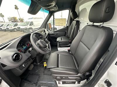 2023 Mercedes-Benz Sprinter 3500XD Dump Bed   - Photo 16 - Phoenix, AZ 85034