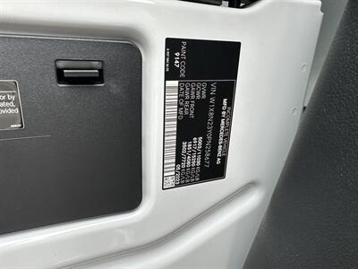 2023 Mercedes-Benz Sprinter 3500XD Dump Bed   - Photo 19 - Phoenix, AZ 85034