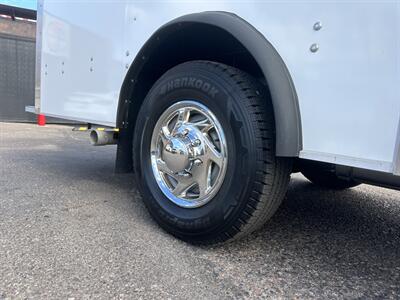 2023 Ford E-350 SD   - Photo 13 - Phoenix, AZ 85034