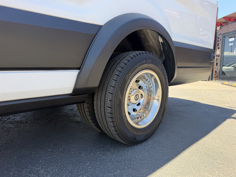 2024 Ford Transit 350 HD AWD High Roof Cargo Van - Photo 8 - Phoenix, AZ 85034