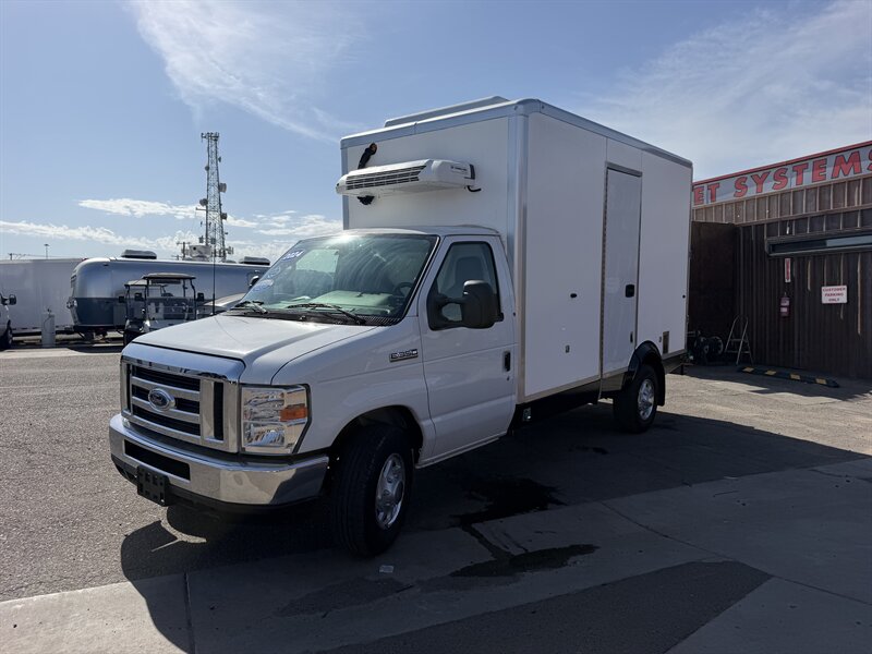 2024 Ford E-350 SD Refrigerated Truck - Photo 6 - Phoenix, AZ 85034