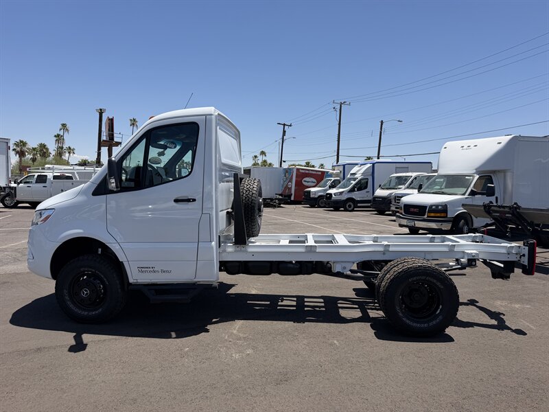 2023 Mercedes-Benz Sprinter Cab Chassis Base - Photo 6